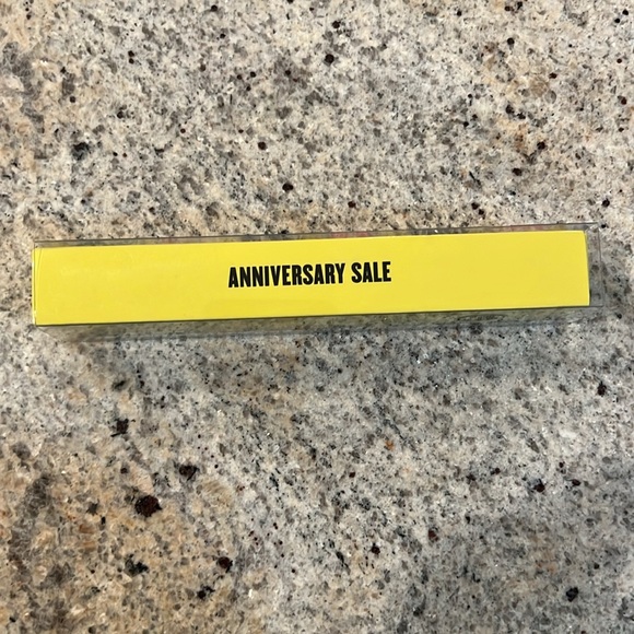 Nordstrom Gift Set - Picture 3 of 13